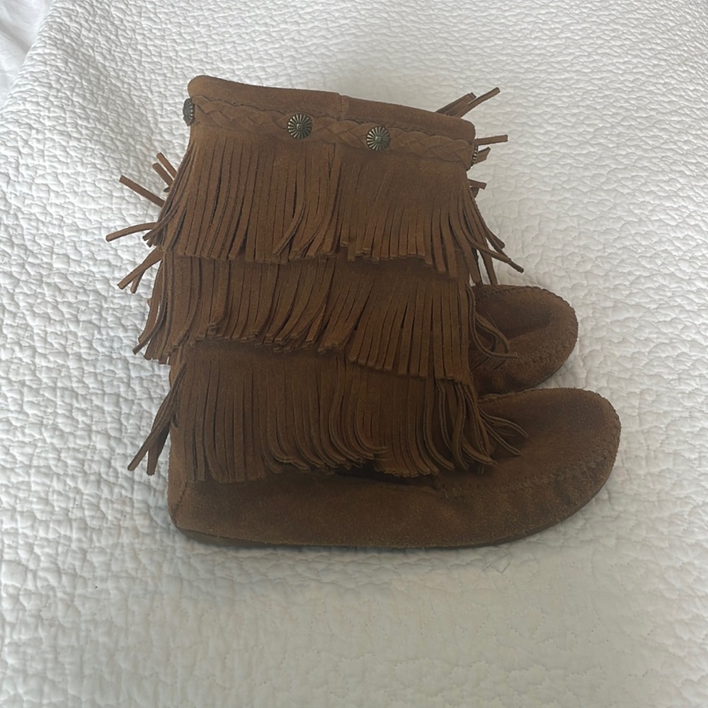 Girls leather fringe boots